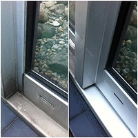 UNIWAX Aluminium Cleaner and Brightener | Remove Oxidation, Dust, Cement and Heavy Dust Particles | Clean & Restore - 1kg