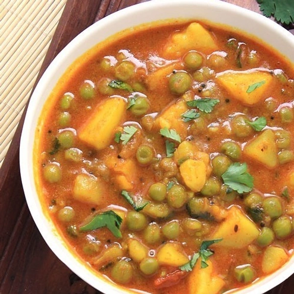 Aloo  Matar Gravy