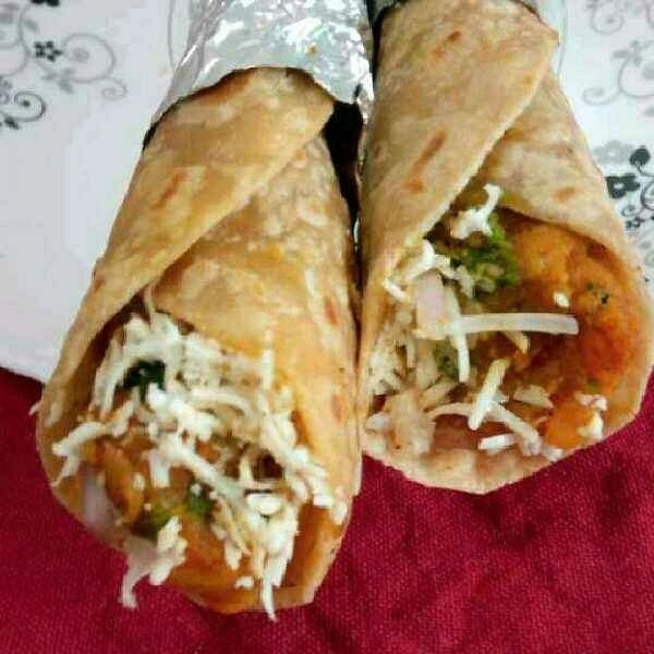 Cheese Paneer Kathi Roll - 
