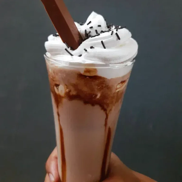 Kit Kat Shake