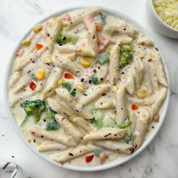 White Sauce Pasta