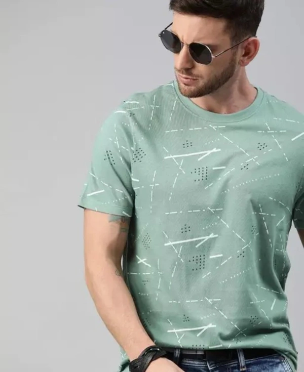 Men's Tshirt  - M