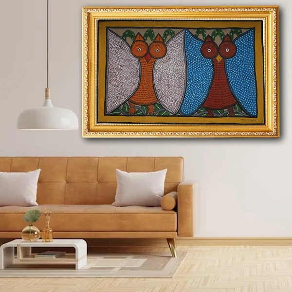 PALAK SAXENA Silent Sentinels: Twin Owls in the Enchantment of Bengal's Pattachitra
