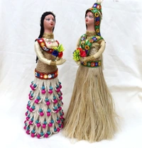 Handcrafted Pair of Jute Dolls – Eco-Friendly Rustic Décor for Home & Gift (Size: 8x8x8 Inches