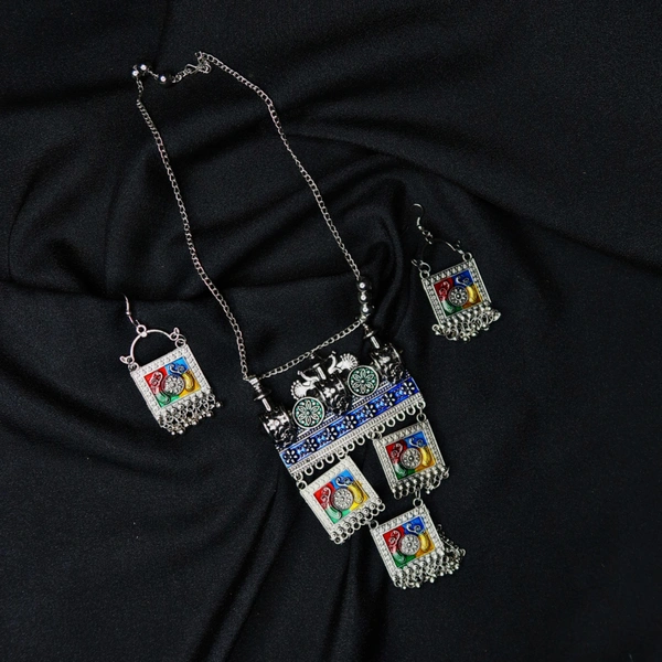 Timeless Beauty Traditional Oxidized Silver Necklace Set – Stylish Ethnic jewellery for Women