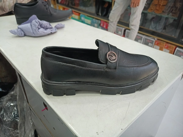 Campwell Black