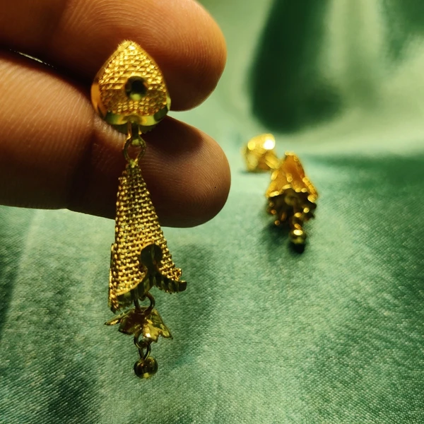 Namyara Micro Gold Heart Jumakha Earring