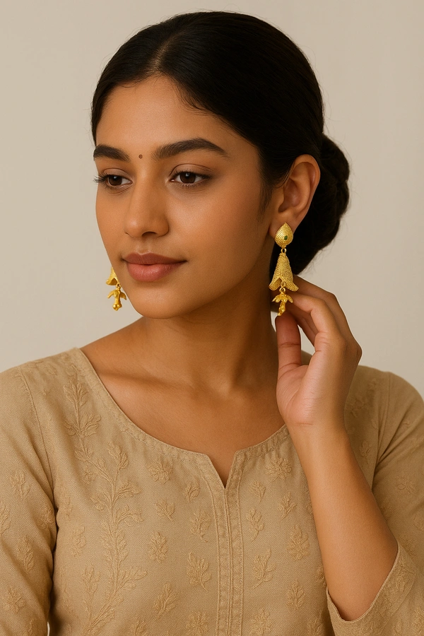 Namyara Micro Gold Heart Jumakha Earring