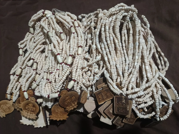 5 Nos Kanthi Mala + Japamala Bag Combo offer