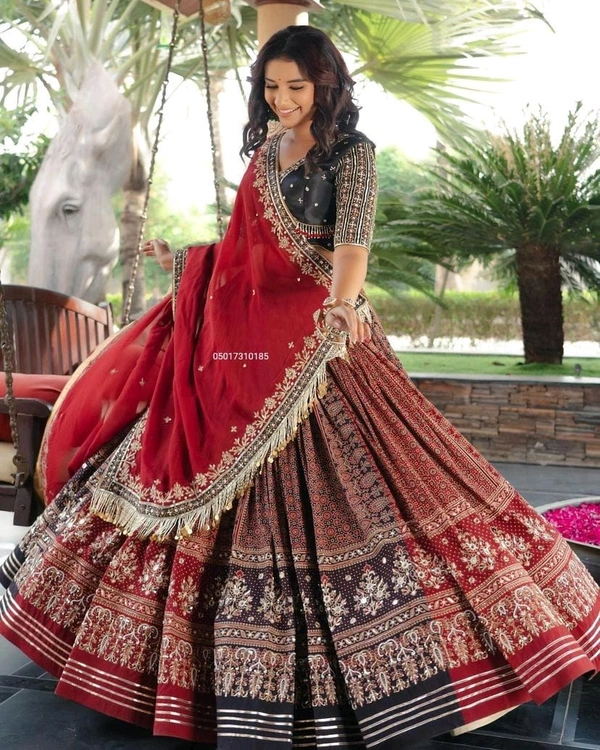 New Launching Awesome  Quality Navratri Special Lehanga Chunni* - Red, S