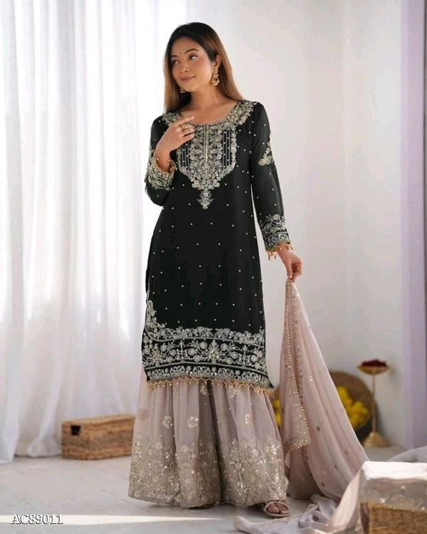 Pakistani Suit  - XL, Black