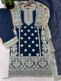 Pakistani Suit  - Japanese Laurel, M