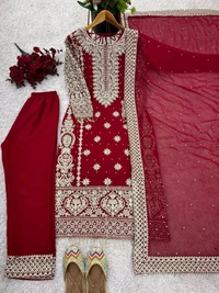 Pakistani Suit  - Red, M