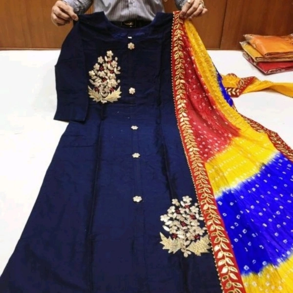 Kurta With Duptta Set - L