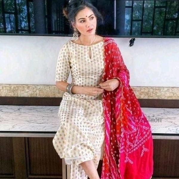 Kurta Set With Bandhni Dupptta  - Xl