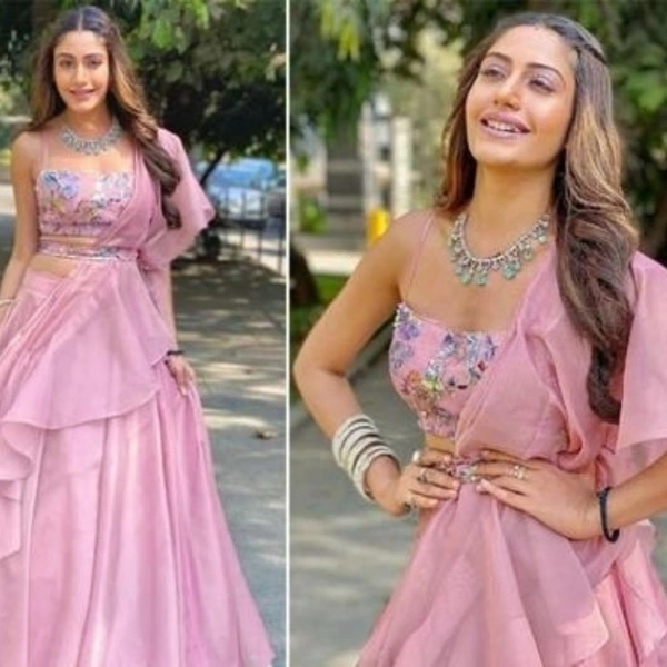 Bollywood Style Lehnga - Free Size , Unstich