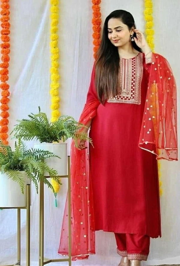 Partywear Zari Work Kurta Set - L