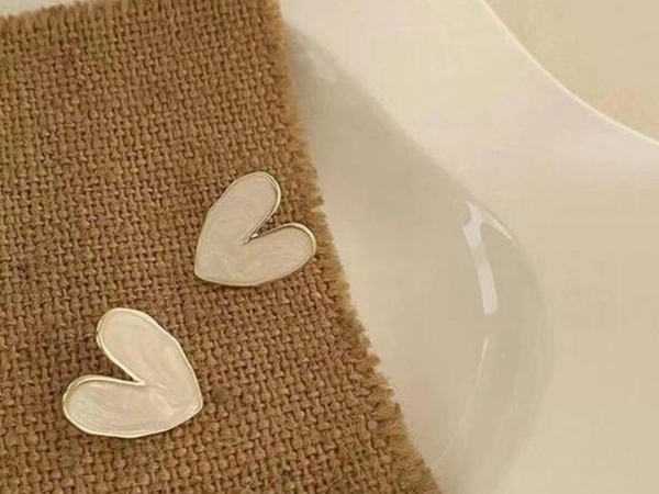 Heart small earrings