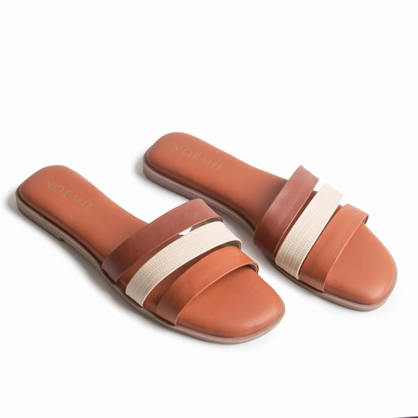 Triple Hue Flats - 40
