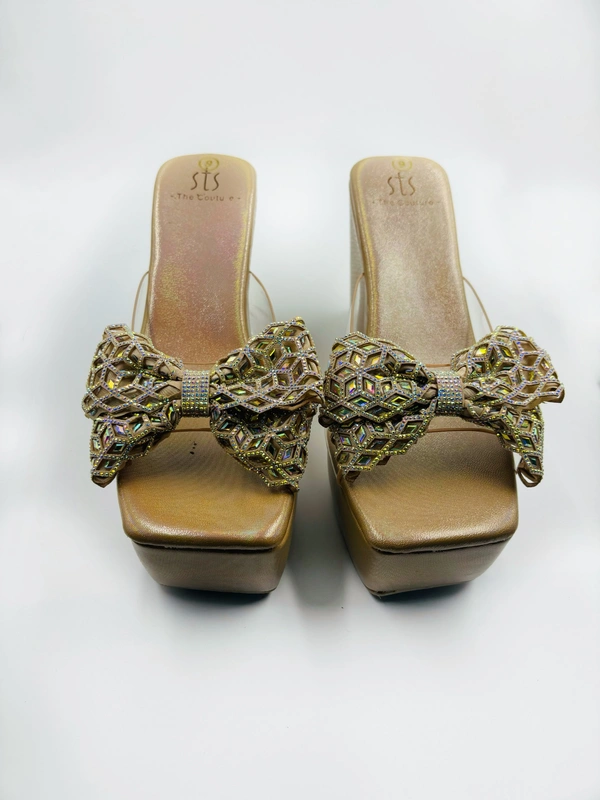 TAKE ME AWAY WEDGES - 40
