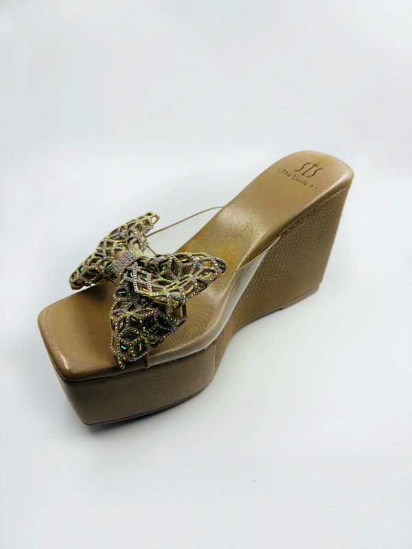 TAKE ME AWAY WEDGES - 40