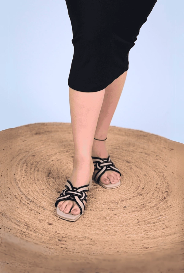Rivet Twisted Heels - 38
