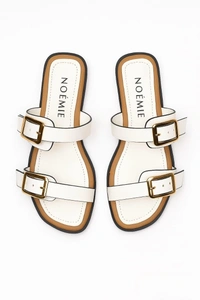 deux white flats - 38