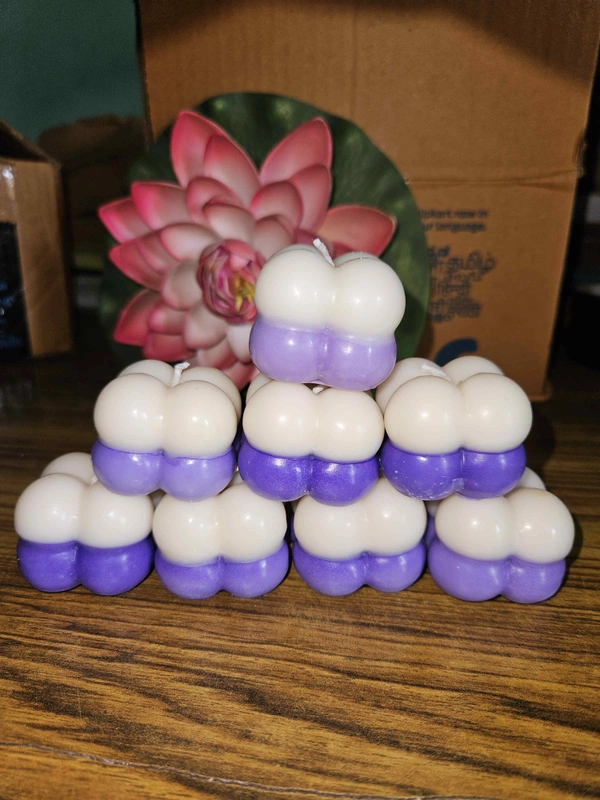 Small Bubble Candle