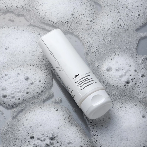 Iluvia Professional Sulphate-Free Shampoo 200ml | Unique Micro Emulsion Formula | Prevents Frizz, Breakage & Dryness | Strengthens Hair for Healthier, Smoother Locks