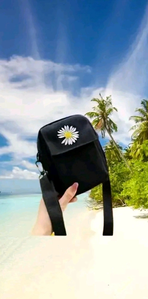 Fashionable bag for girls