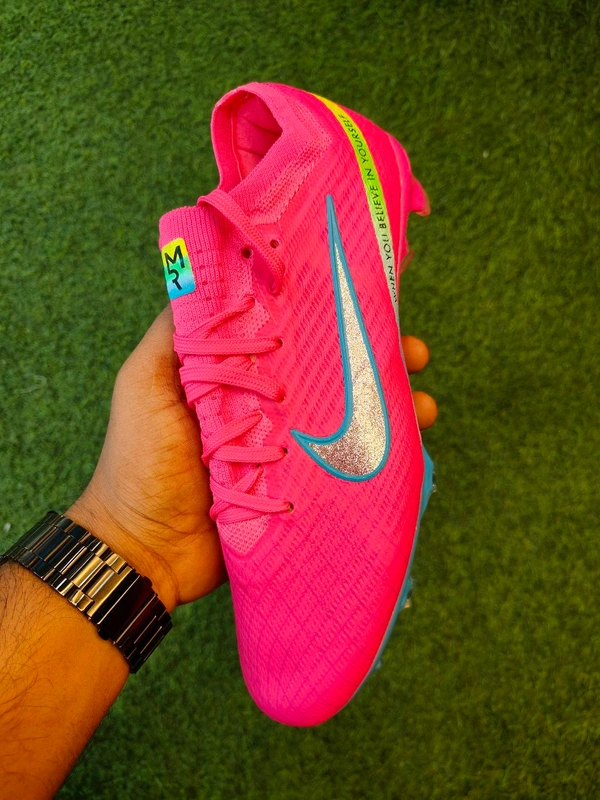 Mercurial Vapor 15 Pink FG low-top With Lace Rashford Edition 