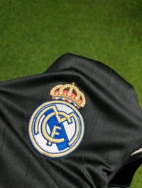 Retro Madrid 2006-07 Away Half Sleeve - L
