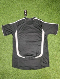 Retro Madrid 2006-07 Away Half Sleeve - L