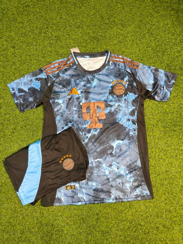 Bayern Munich Away Fan Edition Set 24/25