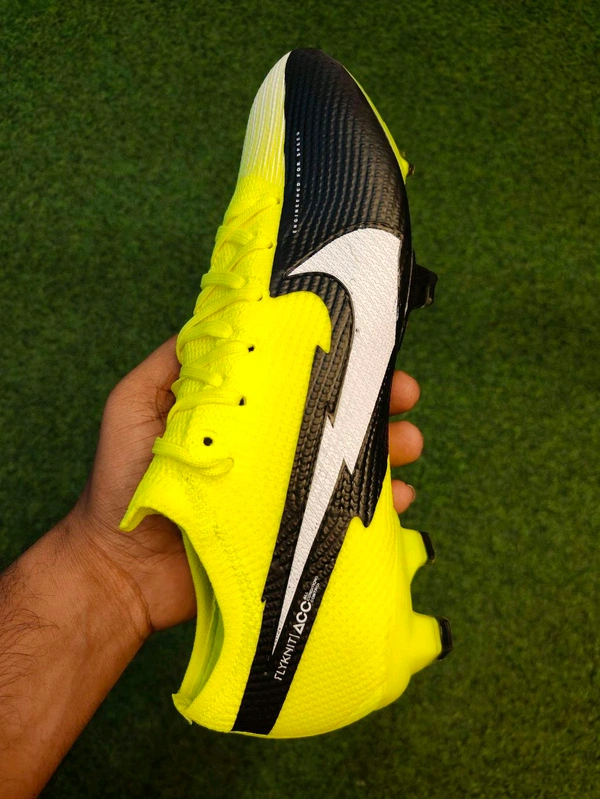 Mercurial Vapor 13 Superfly Green And Black Colour Low Ankle With Less