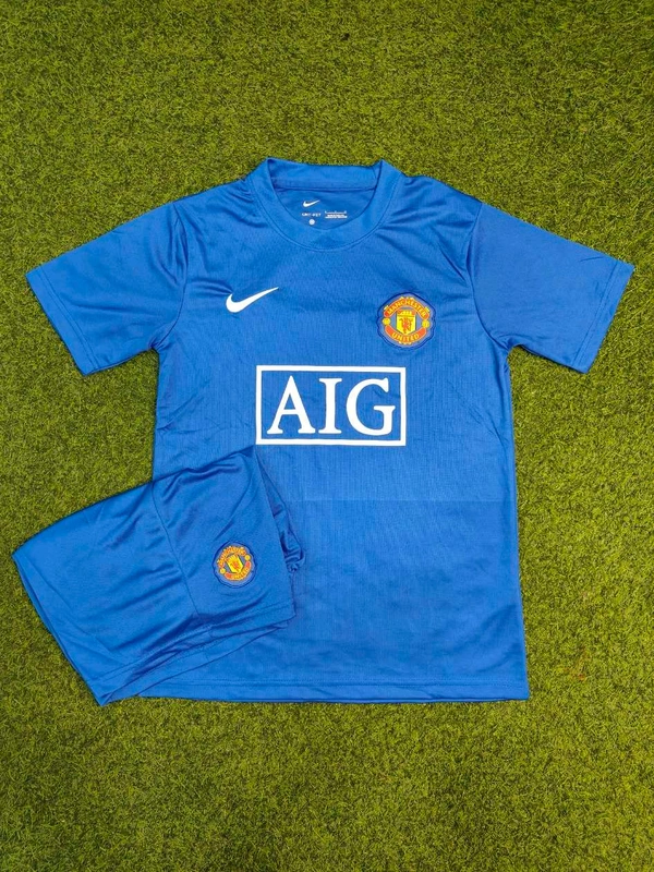 Retro Manchester United 2008 3rd Jersey With Short 