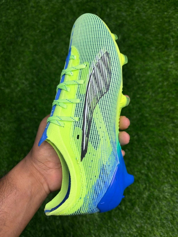 Ultra Green And Blue Colour With Lace