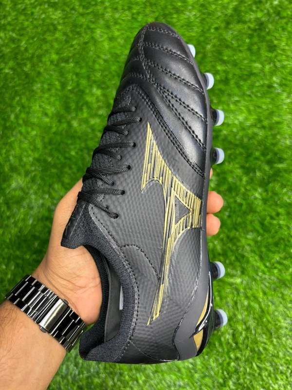Mizuno Morelia Neo Black And Gold With Lace FG