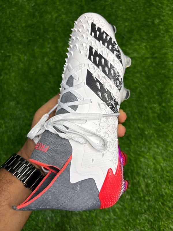 Predator Freak White Colour High-top FG With Lace