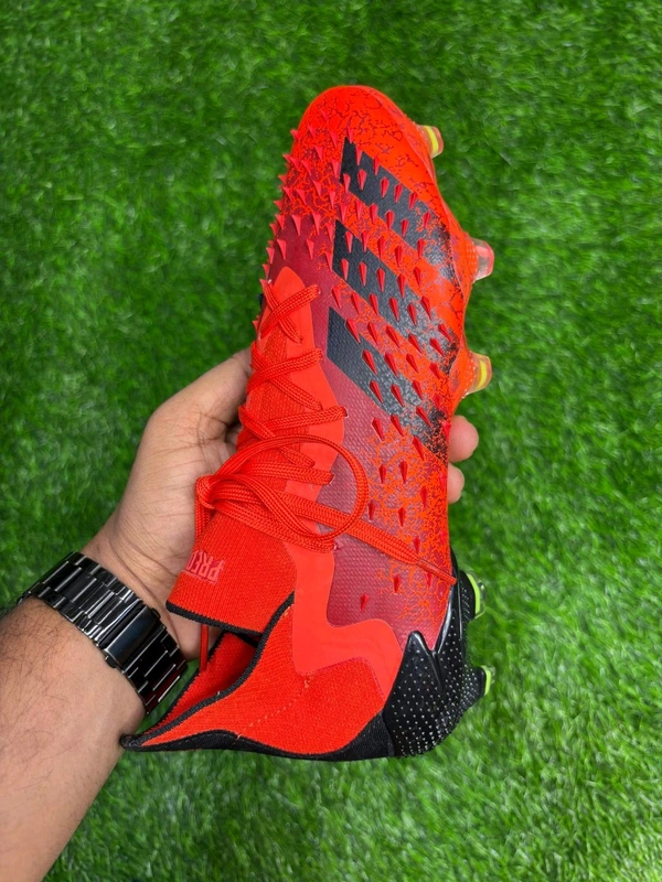 Predator Freak Orange High Top With Lace FG