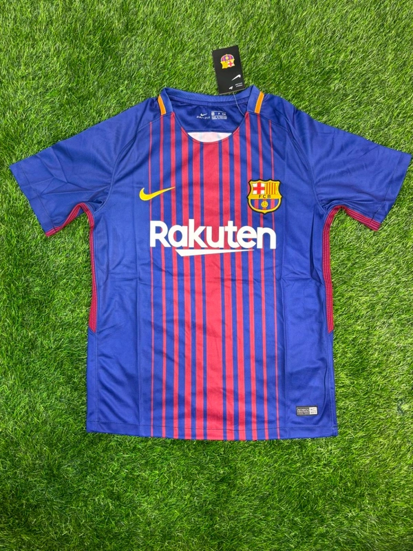 Retro FC Barcelona 17/18 Home Half Sleeve Jersey 