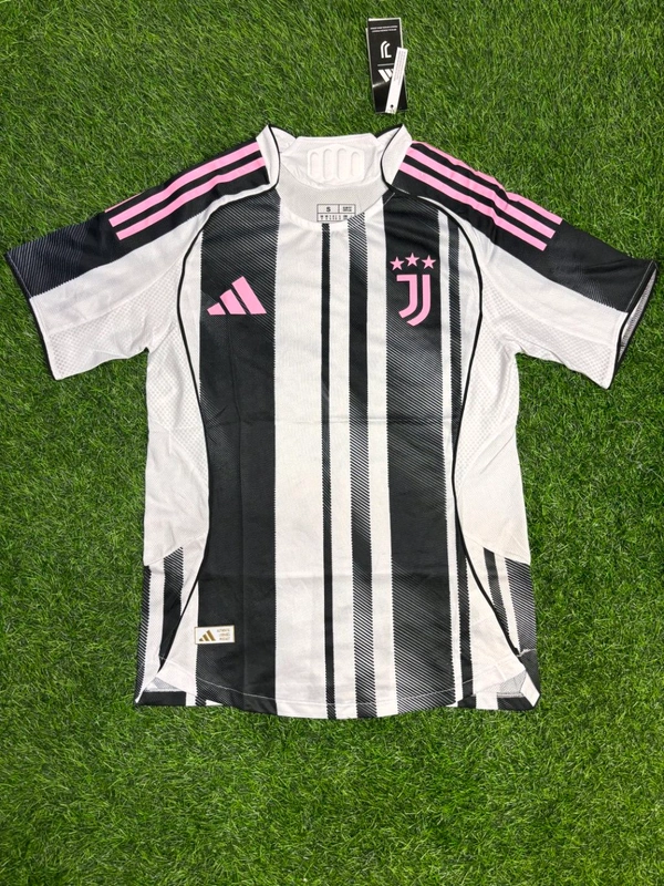 Juventus FC 25/26 Home Player Edition Half Sleeve 