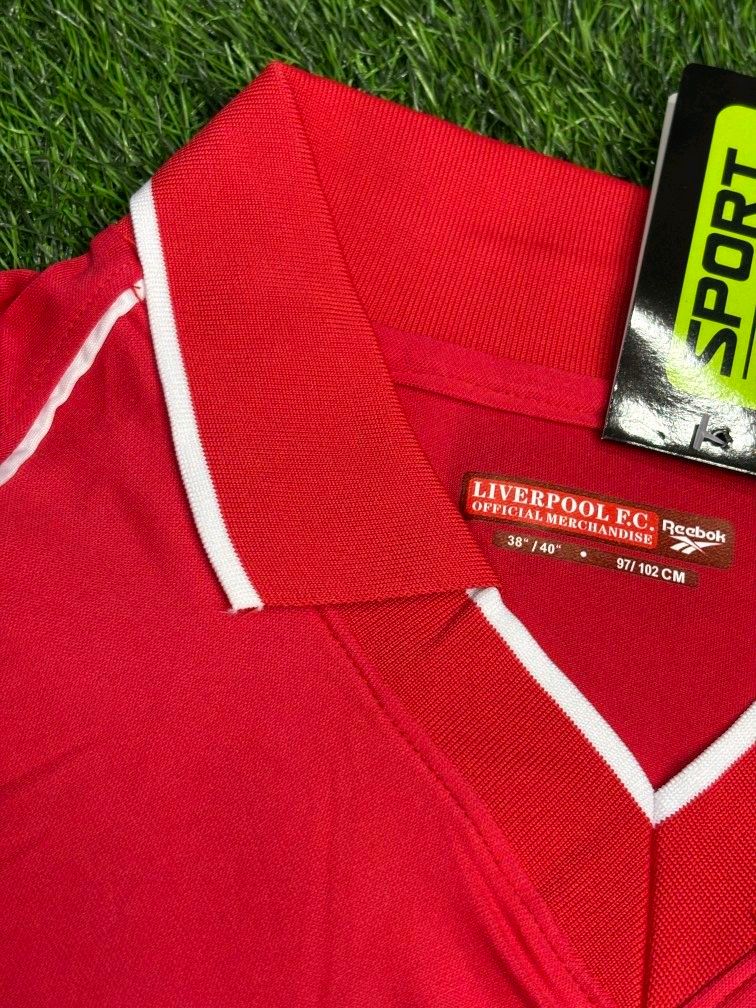 Retro Liverpool FC 2001 UEFA Final Home Jersey