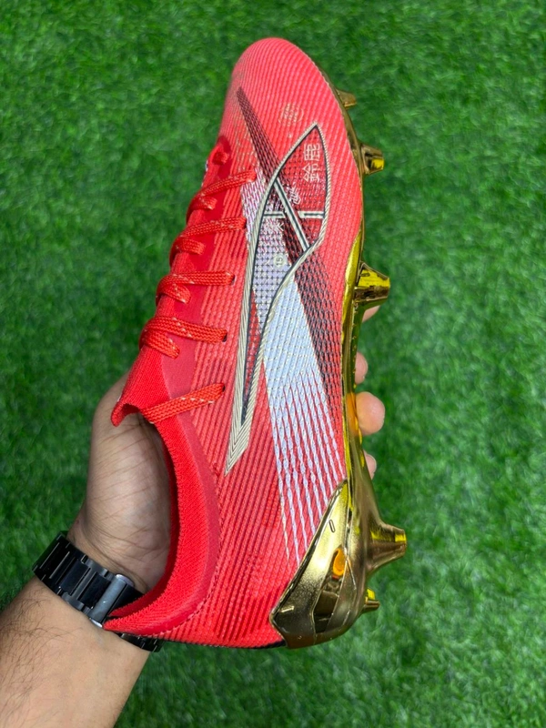 Ultra Ultimate Red & Gold Low-Top FG With Lace