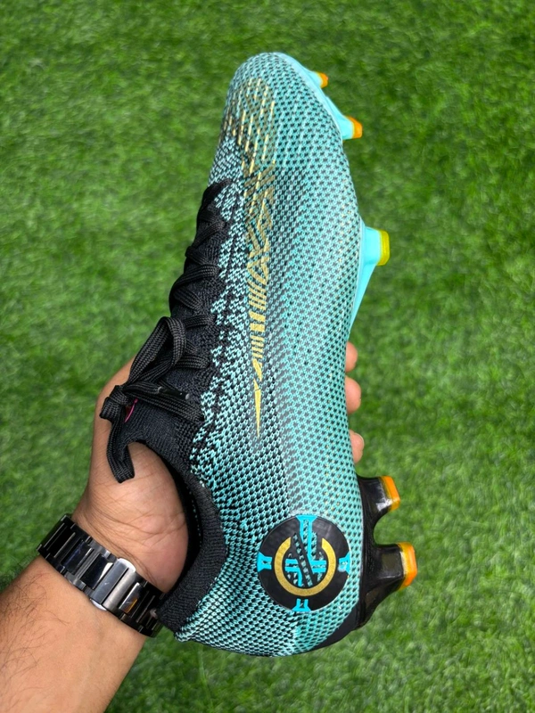 Mercurial Vapor 12 Elite CR7 Edition Low-top FG With Lace 