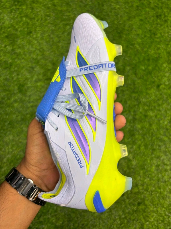 Predator Foldover Elite Green Blue Colour FG With Lace