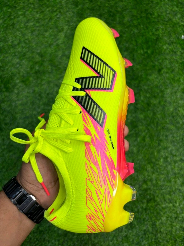 Unisex Furon Elite FG V8 Yellow Colour Low-top With lace