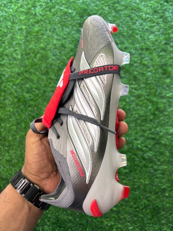 Predator Elite Foldover FG Grey Colour With lace 
