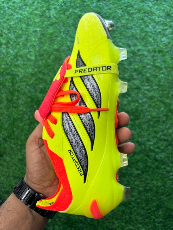 Predator Elite Foldover Yellow Colour FG With Lace