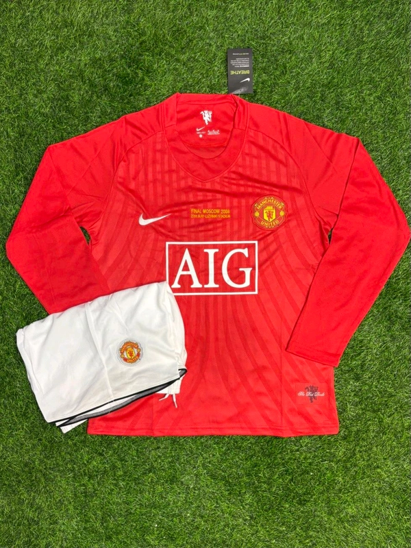 Retro Manchester United 2008 Home Fan Edition Full Sleeve With Short 